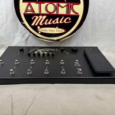 Line 6 Helix LT Guitar Multi-Effects Processor Preamp Pedal with Power Cord image 4
