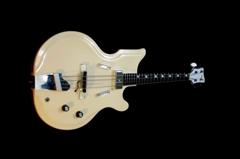 National VAL PRO "85"  1961 White. RES-O-GLAS. Extremely Rare. Great Condition. Tone image 1