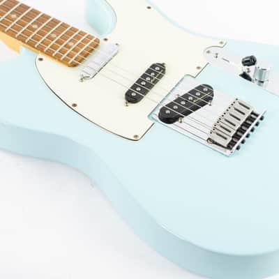 Fender Deluxe Nashville Telecaster 2019 Daphne Blue image 15