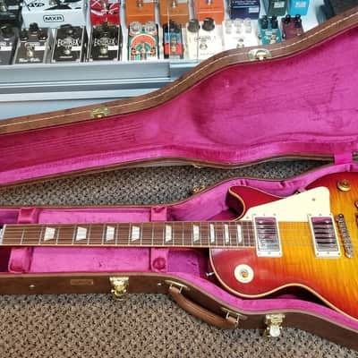 used 2016 Gibson Custom Shop True Historic 1960 Les Paul Reissue R0 in Vintage Cherry Sunburst, Very Good Condition image 3