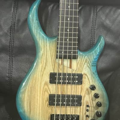 Sire 2nd Generation Marcus Miller M5 2021 - Transparent Blue image 4