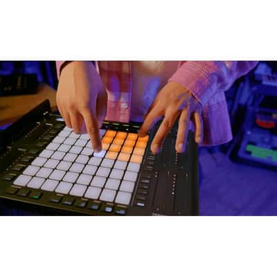 AKAI PROFESSIONAL APC64 Pour Ableton - Contrôleur Ableton 8x8 pads, 8 bandes tactiles, CV/Gate image 10