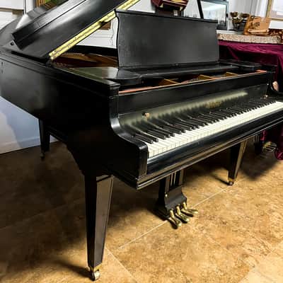 Chickering 5'3" Ebony Grand Piano – Superior Sound and Craftsmanship image 2