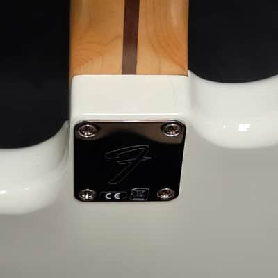 Fender Offset Series Mustang Bass PJ with Rosewood Fretboard 2016 - 2017 - Olympic White image 9