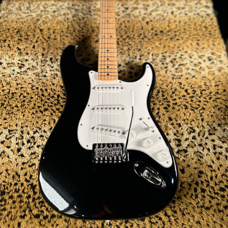 Fender Fender Standard Stratocaster MIM Electric Guitar Black 2008 - 2022 - Black image 1