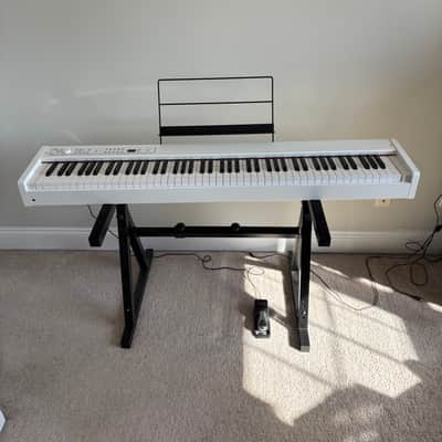 Korg D1 Slimline 88-Key Digital Stage Piano 2018 - Present - White