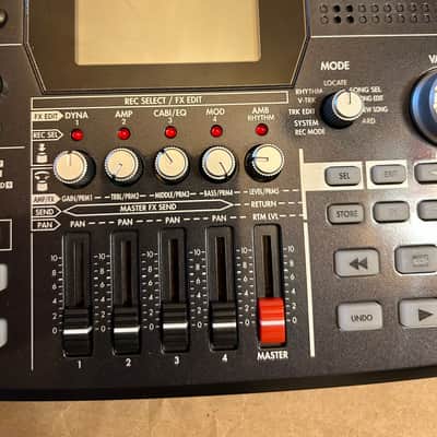 Korg D4 Digital Recorder 2010s Excellent Condition in Box with original Power Supply and Users Manual image 7