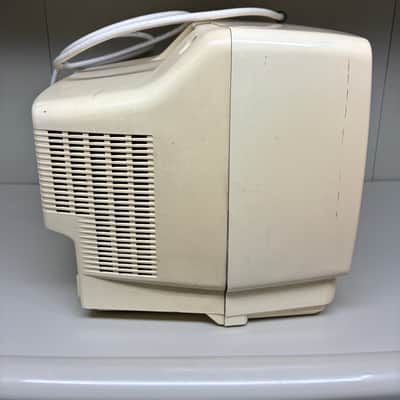 Panasonic CT-9R10T Color TV Retro Gaming 9" CRT Monitor Beige Vintage With Base image 4