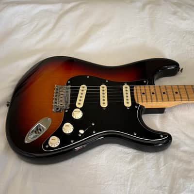 2015 Fender American Standard Stratocaster 3-Color Sunburst - Free Pro Setup image 2