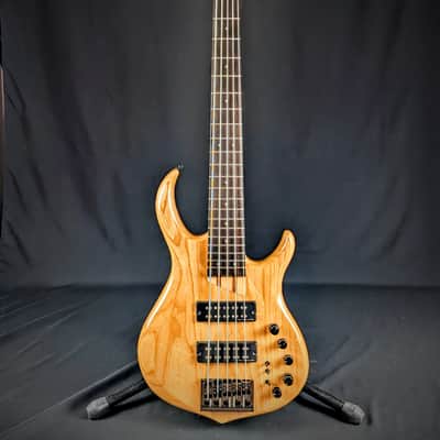 Marcus Miller M5-5 - Natural image 2