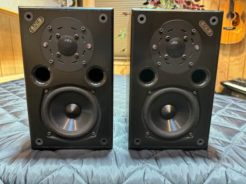 Acoustic Energy Reference Series Model AE1 Series II image 1