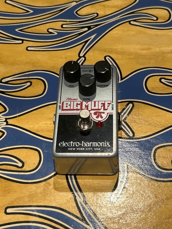 Electro-Harmonix Nano Big Muff Pi Distortion / Sustainer