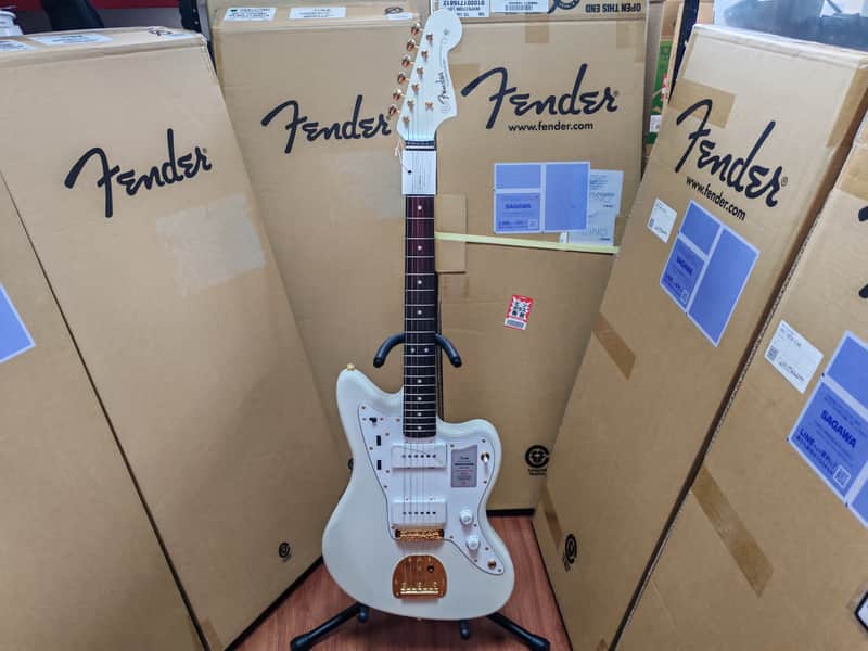 *NEW IN BOX* 2025 Fender Japan Limited Edition Traditional Collection, 60's Jazzmaster White Pearl Gold with Matching Headstock, MIJ image 1