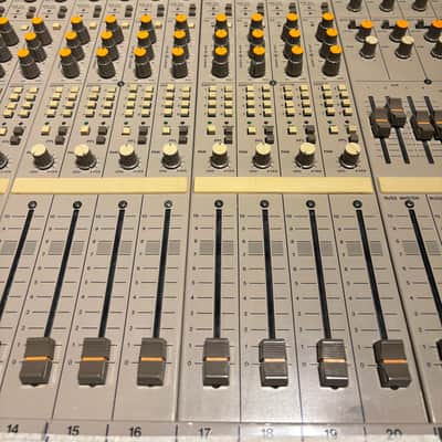 Tascam M-520 Vintage Analog Mixer – Fully Recapped & Serviced