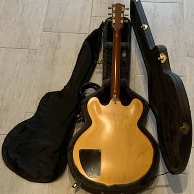 Gibson ES-333 (Exposed Coil) 2004 Rare Quilt Top Natural MINT UNPLAYED image 3