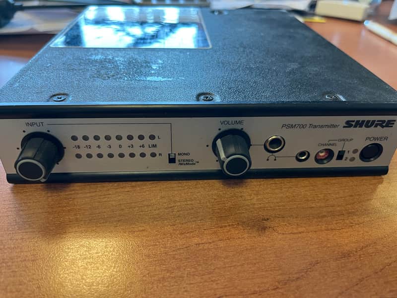 Shure PSM700 IEM Transmitter EP7T 800-830 MHZ imagen 1