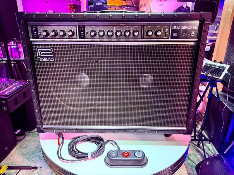 Roland JC-120 Jazz Chorus 2-Channel 120-Watt 2x12" Guitar Combo 1994 image 1
