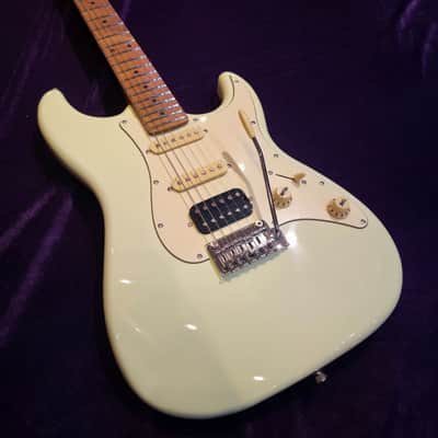 Jet Guitars JS-400 JS400 OW, HSS Ceramic pickups, solid basswood body, 22 frets roasted maple neck, 2 point tremolo Free Setup image 6