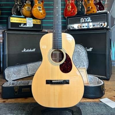 Eastman E10P Natural Gloss 2022 Acoustic Parlour Guitar imagen 1