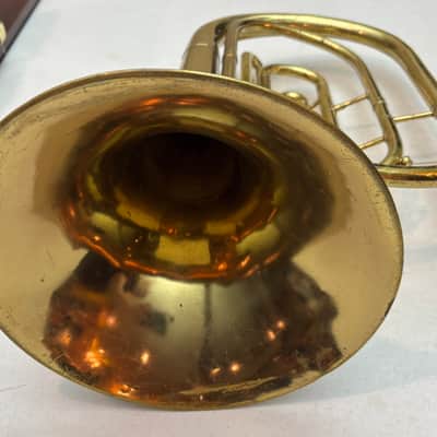 King 1122 Mellophone / Marching French Horn c.1980 w/ Anvil Flight Case – Good Playing Condition image 7