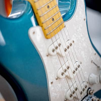 G&L Tribute Comanche Emerald Blue MP image 5