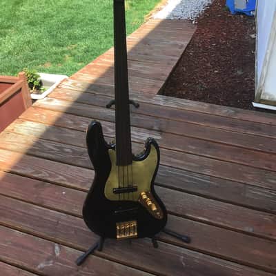 1991 Steinberger XQ-25 Five string bass 5 White Free Shipping | Reverb