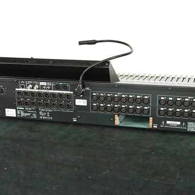 Yamaha LS9-32 32-Input Digital Mixing Console CG0140T image 8