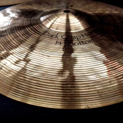 Immagine Paiste 14" Signature Dark Crisp Hi-Hat Cymbals (Pair) 1989 - Present - Traditional - 10