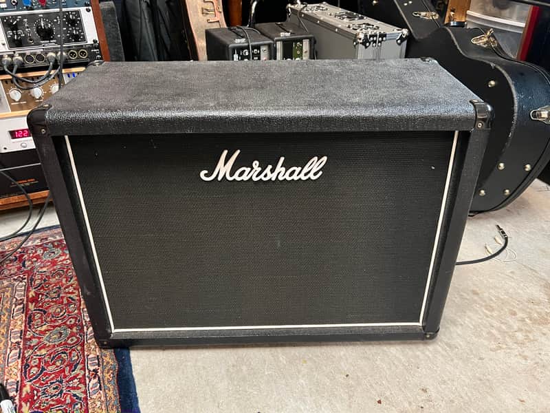Marshall MX212R 160-Watt 2x12" Guitar Speaker Cabinet