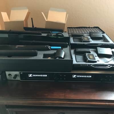 Sennheiser Digital 6000 D6000 Wireless Microphone Combo 4 Channel System image 4