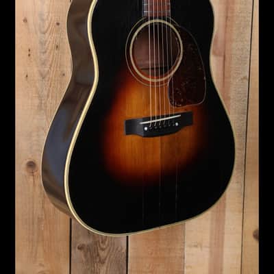 Gibson Southern Jumbo c. 1942 - Sunburst image 1