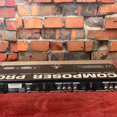 Behringer Composer Pro MDX2200 imagen 5