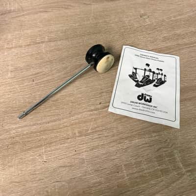 DW 2000 Series Single Bass Drum Pedal w/ Extra Beater #3033 image 2