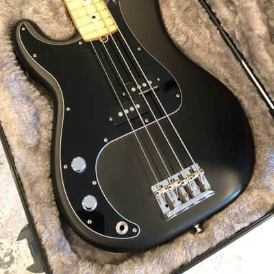 One of a kind - Fender Mod Shop Precision Bass Left-Handed with locking hard case 2017 Satin Black image 2