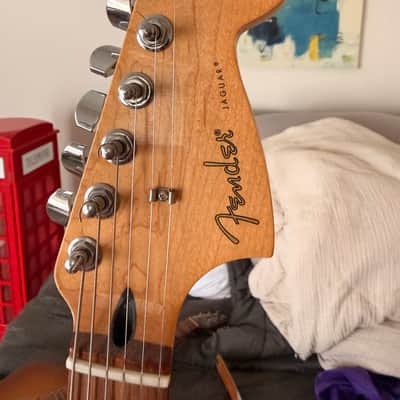Fender Player Jaguar HS with Pau Ferro Fretboard 2018 - 2024 - 3-Color Sunburst image 6