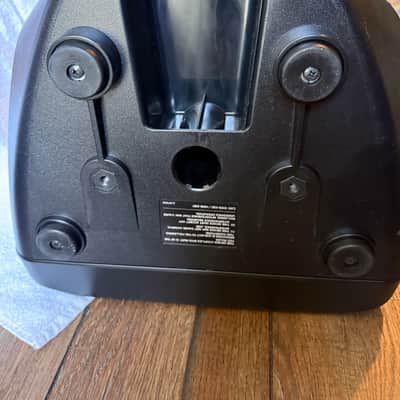 Yamaha DBR12 12" Active Speaker 2014 - Present - Black image 7