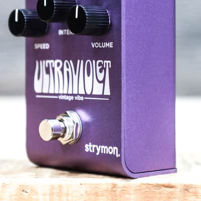 Strymon UltraViolet Vintage Vibe JFET Input TRS Stereo Output Delay Effect Pedal image 2