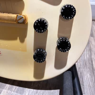Gibson Les Paul studio 1991 - Alpine white image 6