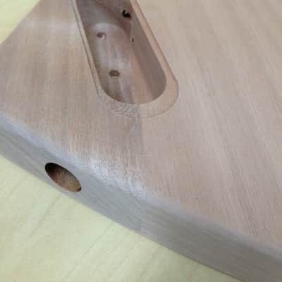 E1958 Explorer Style Electric Guitar DIY Kit,Complete No-Soldering,Mahogany Body image 10