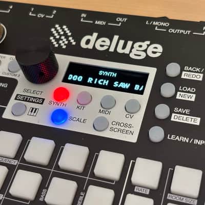 Synthstrom Deluge - OLED display - with case image 7