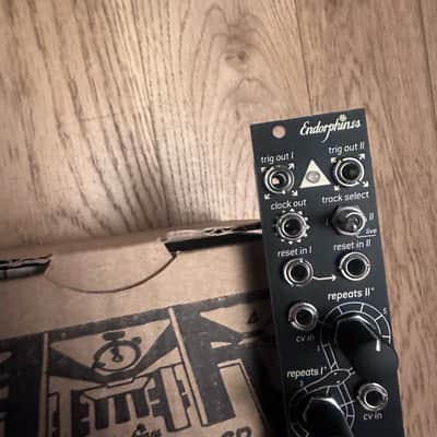 LNIB Endorphin.es Running Order Eurorack Euclidean gate trigger sequencer module black panel image 1