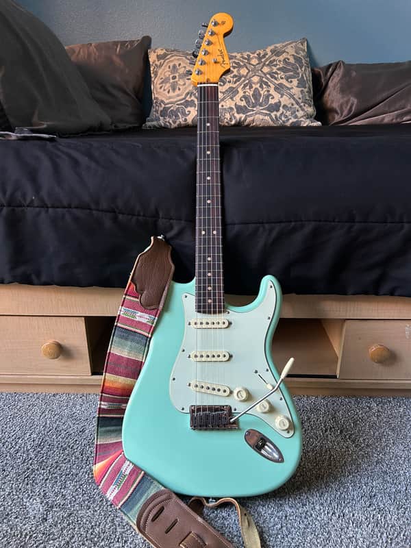Fender American Ultra Luxe Vintage '60s Stratocaster with Rosewood Fretboard 2025 - Present - Surf Green