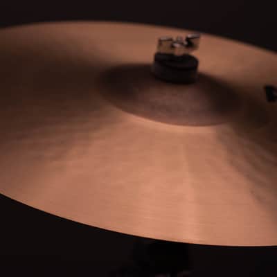 Sabian 17" AAX Thin Crash image 3