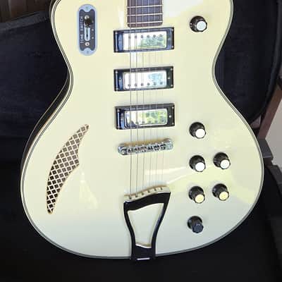 ONE OF A KIND Eastwood Bill Nelson Astroluxe Cadet Custom Prototype semi-hollow guitar Emerald Back image 3