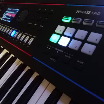 Roland JUNO-D7 76-Key Synthétiseur