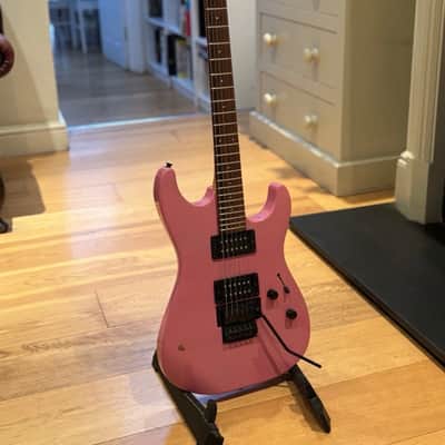 Squier by Fender Showmaster 2002 - Pink image 3