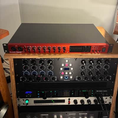 Focusrite Clarett OctoPre 8-Channel Mic Preamp with ADAT I/O 2017 - Present - Red image 2