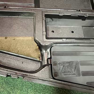 Peavey Vintage T-15 Guitar / T-30 Bass Contour Molded Hard Case - Black image 8
