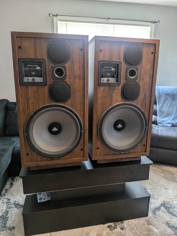 Matched Cerwin Vega D9 1980's - Walnut image 1