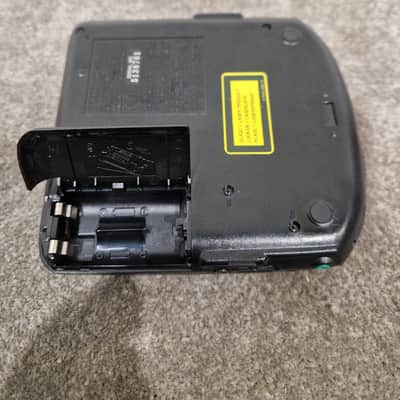 Sony Discman D-140 - CD Player - Mega Bass - Black – Portable CD Player - Spares or Repair image 13